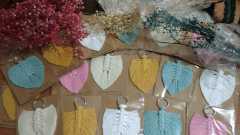 100 Adet Etiketli  Jelatin Poşetli Yaprak  Model Makrome Anahtarlık