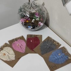 100 Adet Etiketli Jelatin Poşetli Yaprak  Model  Makrome Anahtarlık