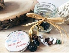 28 ml cam şişede çakıl taşı çikolata