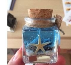 10 Adet Etiketli Deniz Temalı Kare Cam Şişede Jel mum  50 cc Mantar Kapaklı Çiçekli Cam Şişe Jel Mum