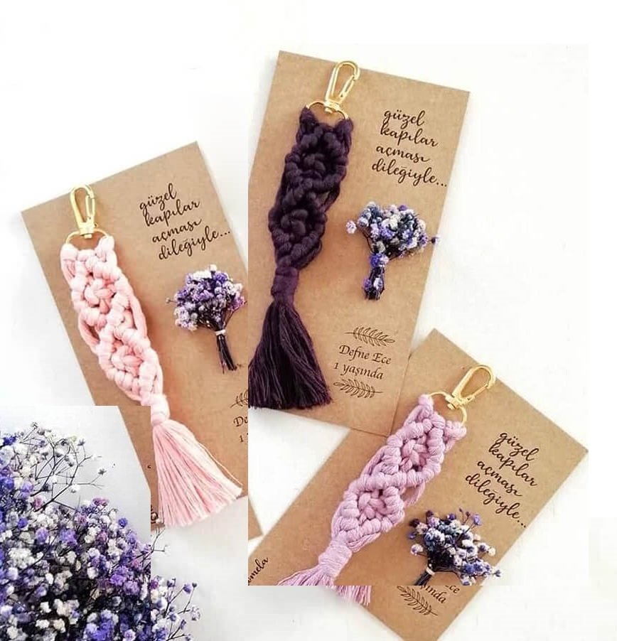 Tüllü Etiketli  Baklava Dilimli Makrome Anahtarlık KREM