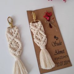 100 adet Tüllü Etiketli  Baklava Dilimli Makrome Anahtarlık KREM