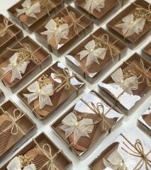 Hediyeliklerbizden Kraft Kutulu 10 Adet İncili Ağaç Tarak Nikah Şekeri Söz Nişan Hediyeliği Kına Nikah Doğum Günü Hediyelik