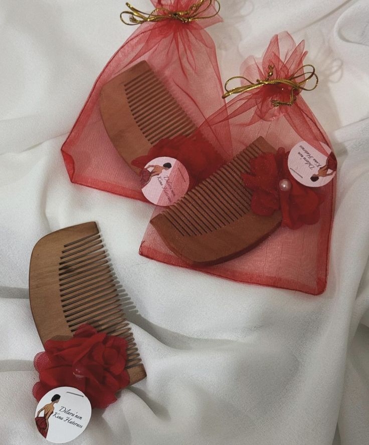 Hediyeliklerbizden Kraft Kutulu 10 Adet Ağaç Tarak Nikah Şekeri Söz Nişan Hediyeliği Kına Nikah Doğum Günü Hediyelik