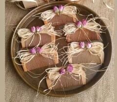 Hediyeliklerbizden Jelatin Poşette Güllü 10 Adet  Ağaç   Tarak  Nikah Şekeri  Söz Nişan Hediyeliği  Kına Nikah Doğum Günü Hediyelik(Kopya)(Kopya)(Kopya)