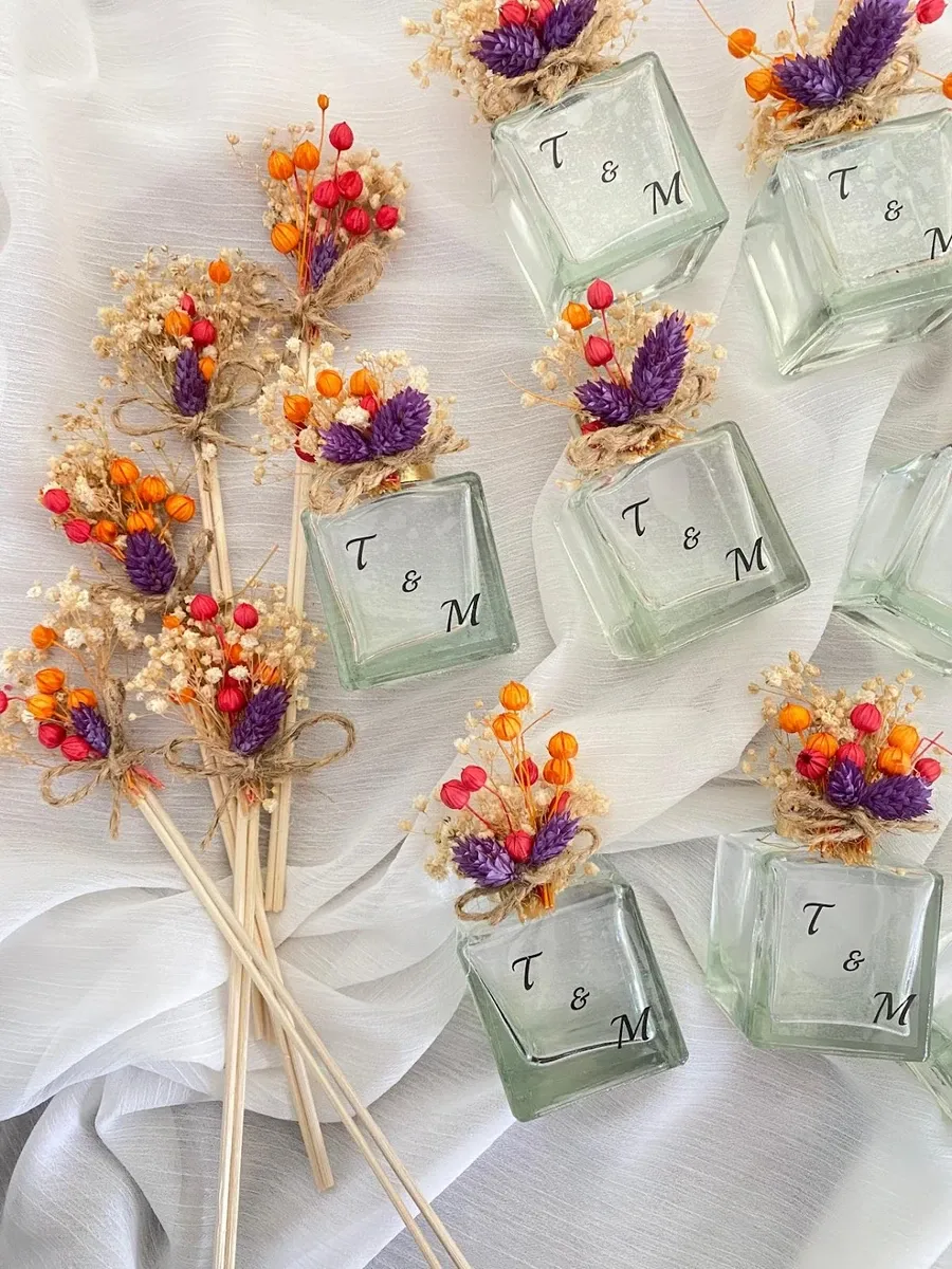 10 Adet Hediyeliklerbizden Cam Şişede Bambu Çubuklu  Oda Kokusu  Hediyelik Kokulu Mum Söz Nişan Kına Nikah Düğün Doğum Günü Hediyelik Kız İsteme